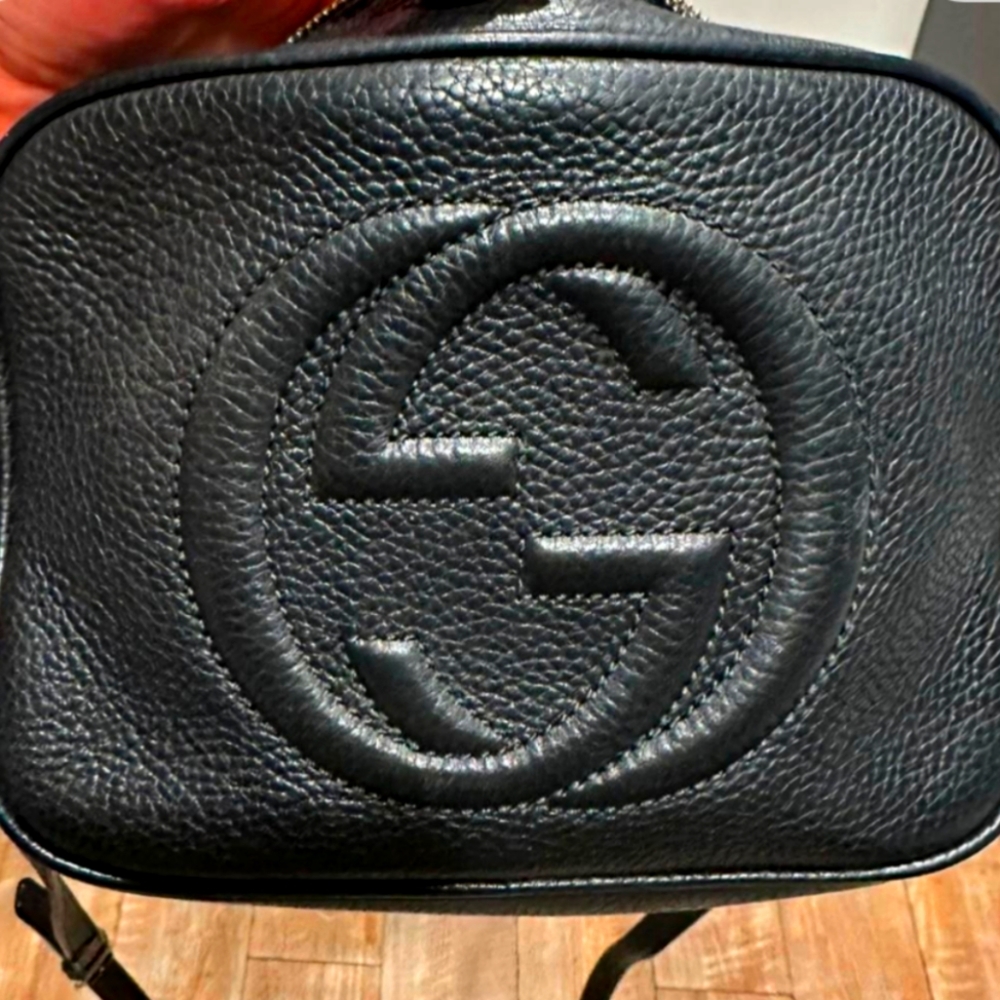 Black Gucci purse